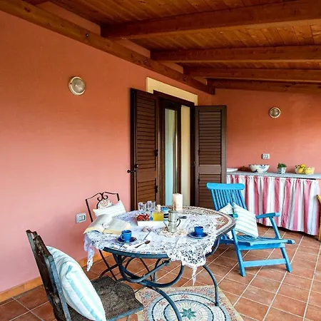 Trilocale Panoramico La Tozza Apartmán Badesi