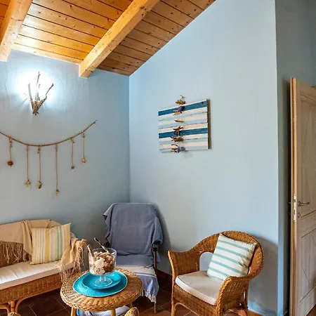 Trilocale Panoramico La Tozza Apartmán *